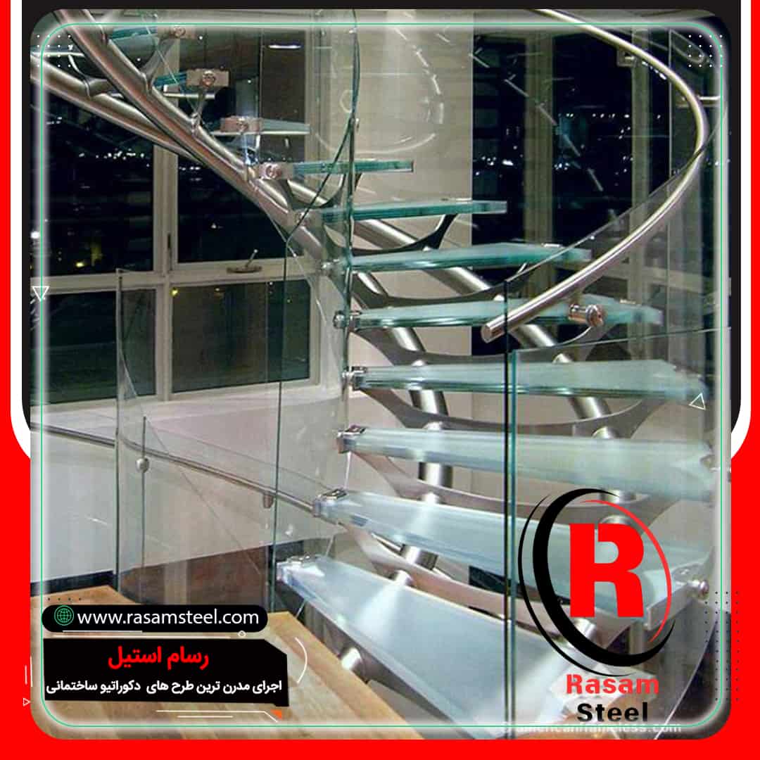 راه پله مارپیچ حول محور شیشه ای