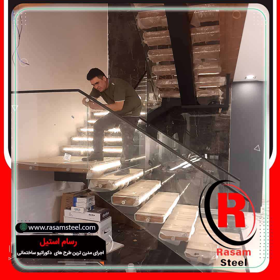 اجرای پله شیشه ای و نرده شیشه ای فیکس پوینت — رسام استیل