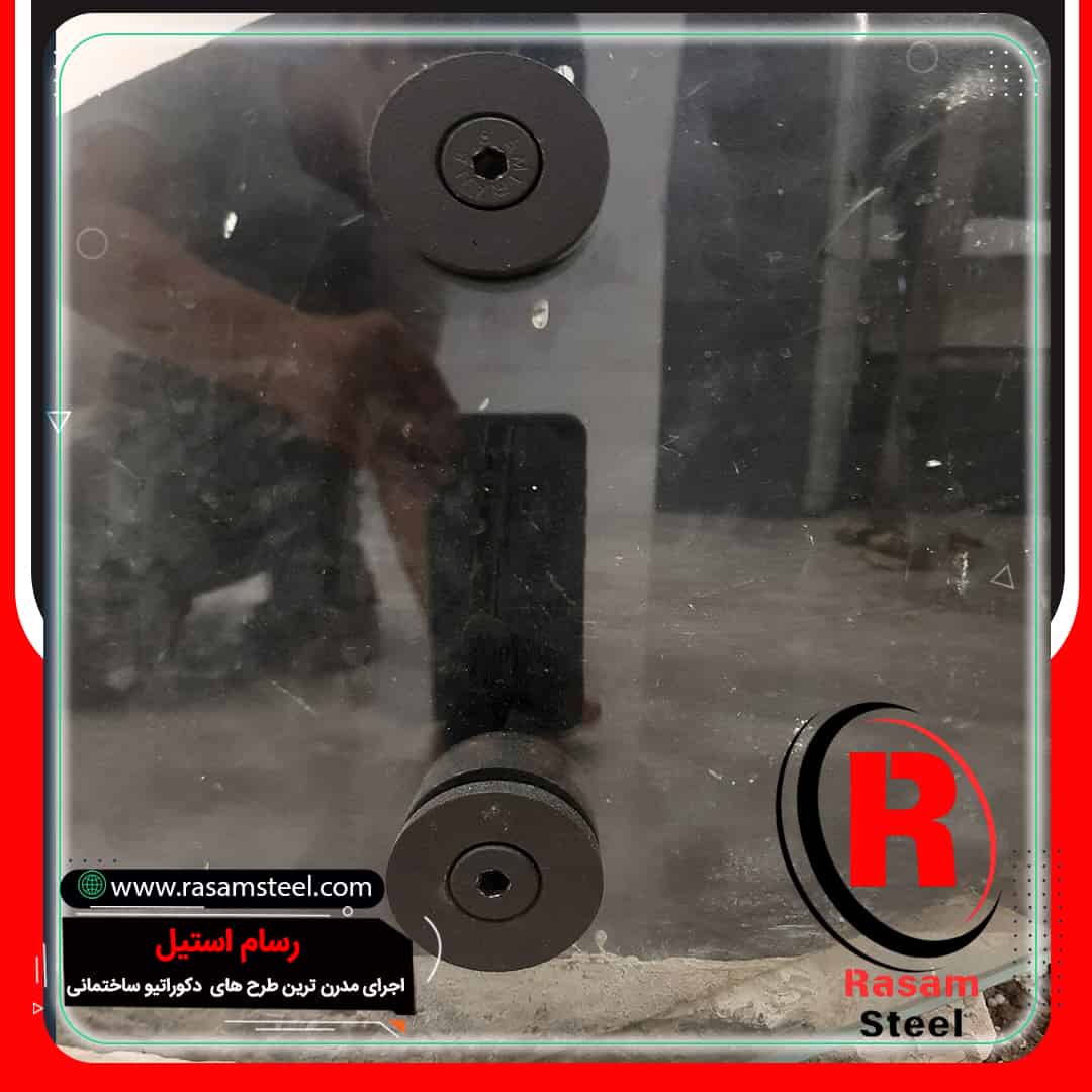 اجرای پله شیشه ای و نرده شیشه ای فیکس پوینت